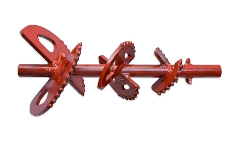 Reamer for drilling reactive clay
